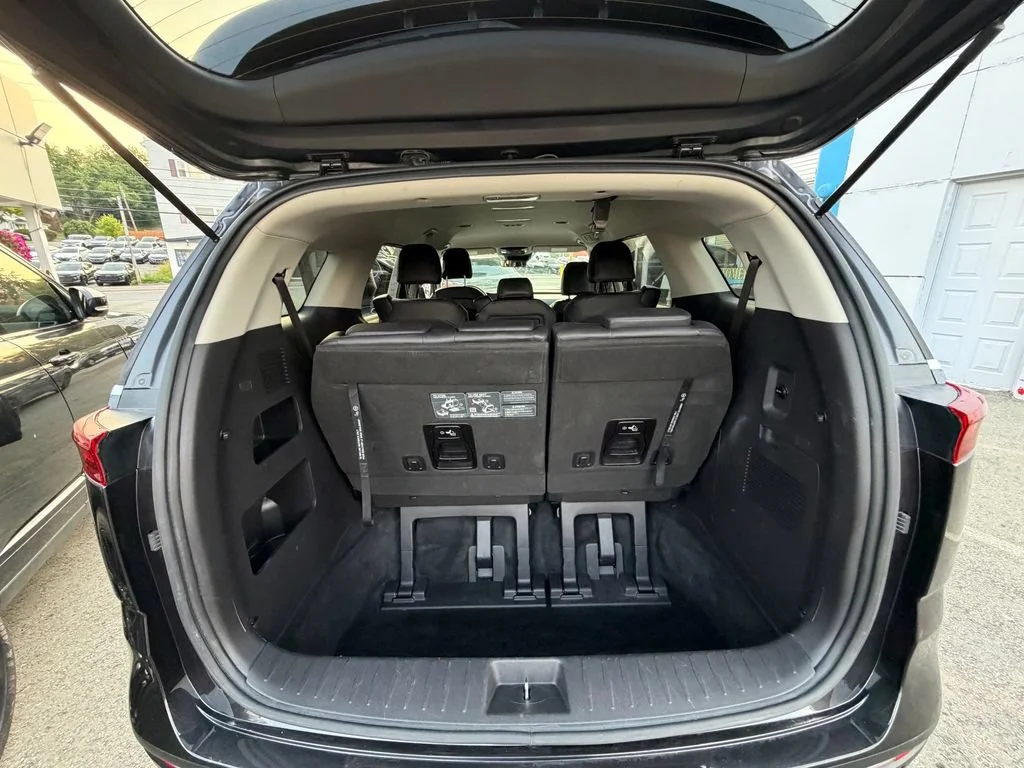 2024 Kia Carnival LX Seat Pkg - Photo 13