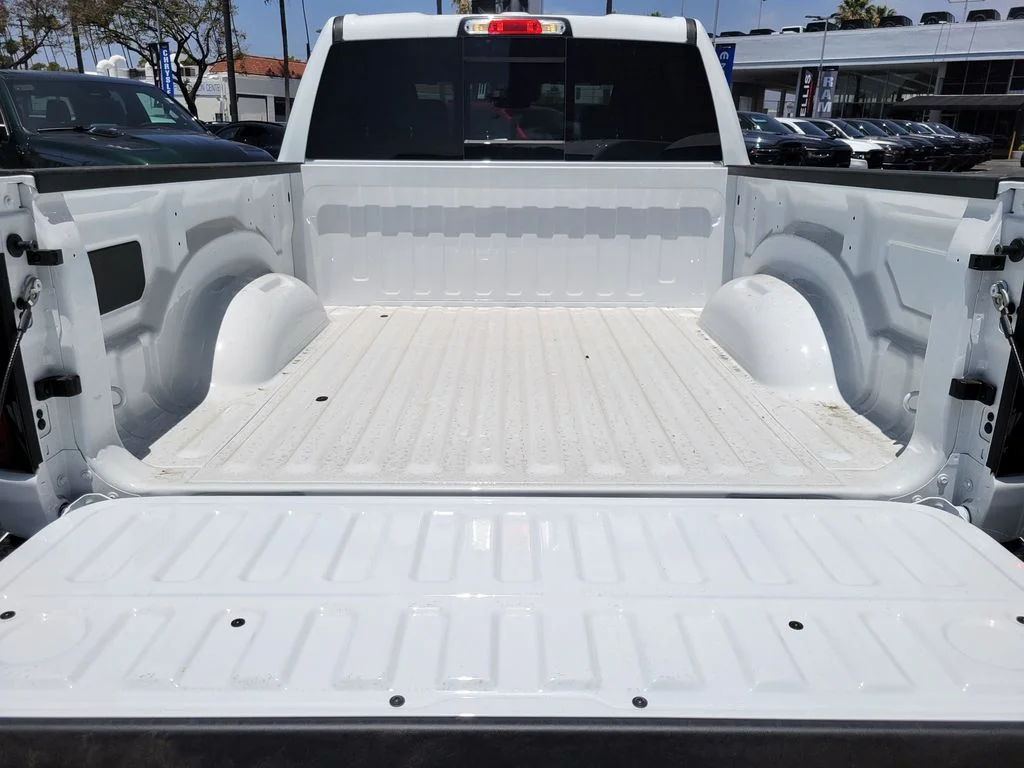 New 2026 Bright White Clear-Coat Exterior Paint RAM Laramie image 20