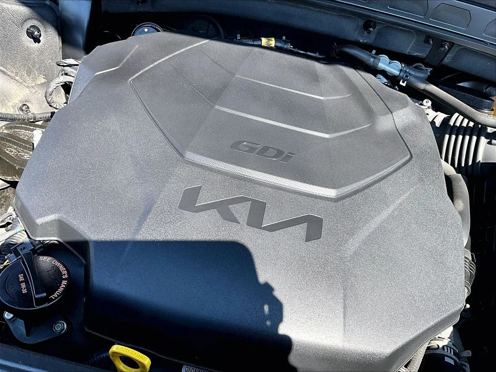 Used 2022 Black Kia SX image 36