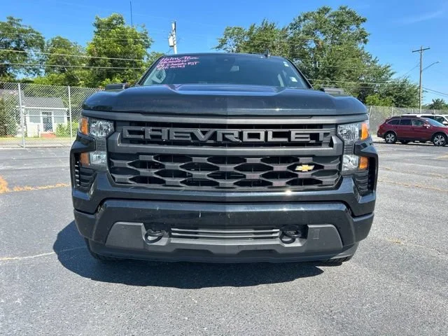 Used 2024 Black Chevrolet Custom image 7