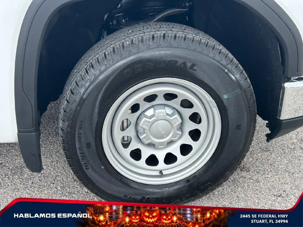 New 2026 Summit White GMC Pro image 21