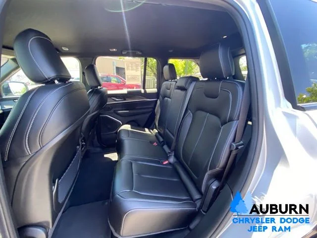 Used 2026 Silver Jeep Limited image 24