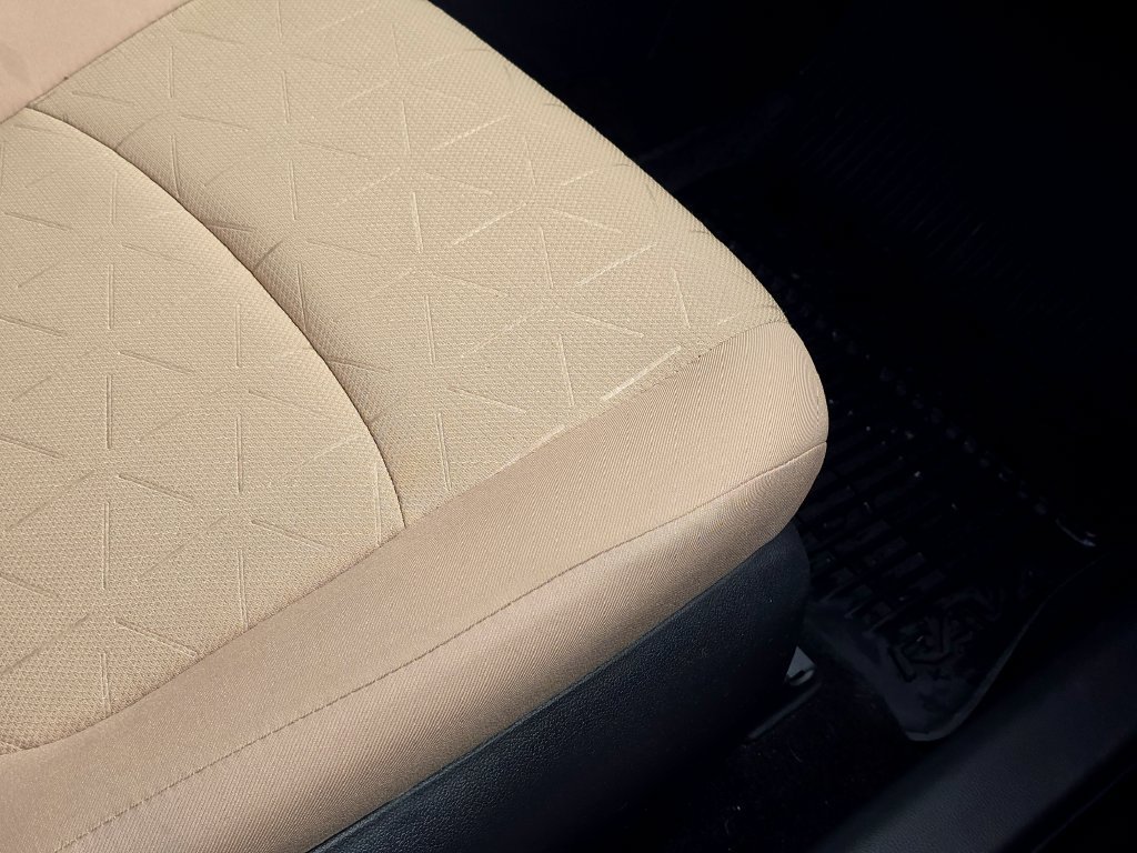 Certified Used 2025  Toyota XLE image 27