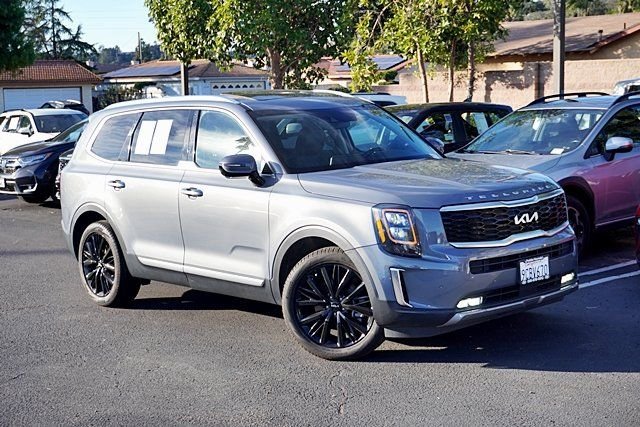 Used 2022 Silver Kia SX image 2