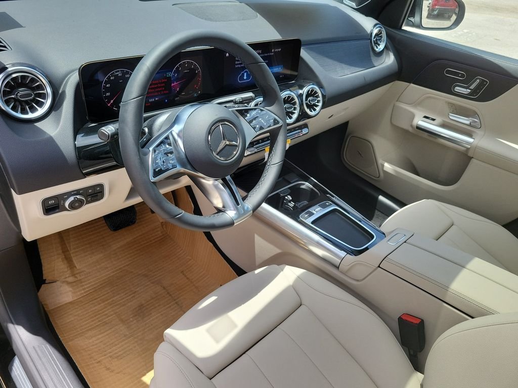 New 2026 Black Mercedes-Benz GLA 250 image 18