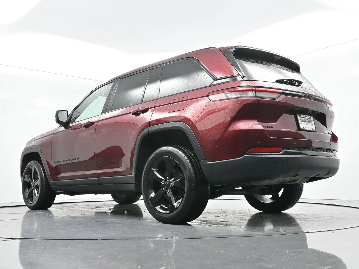 Used 2023 Velvet Red Pearlcoat Jeep Limited image 50