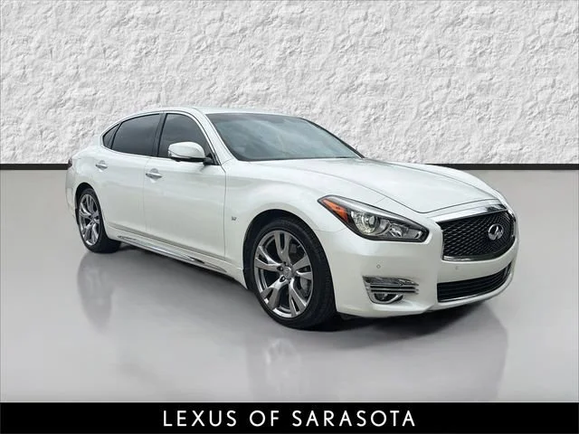 2017 INFINITI Q70L 3.7 L's photo