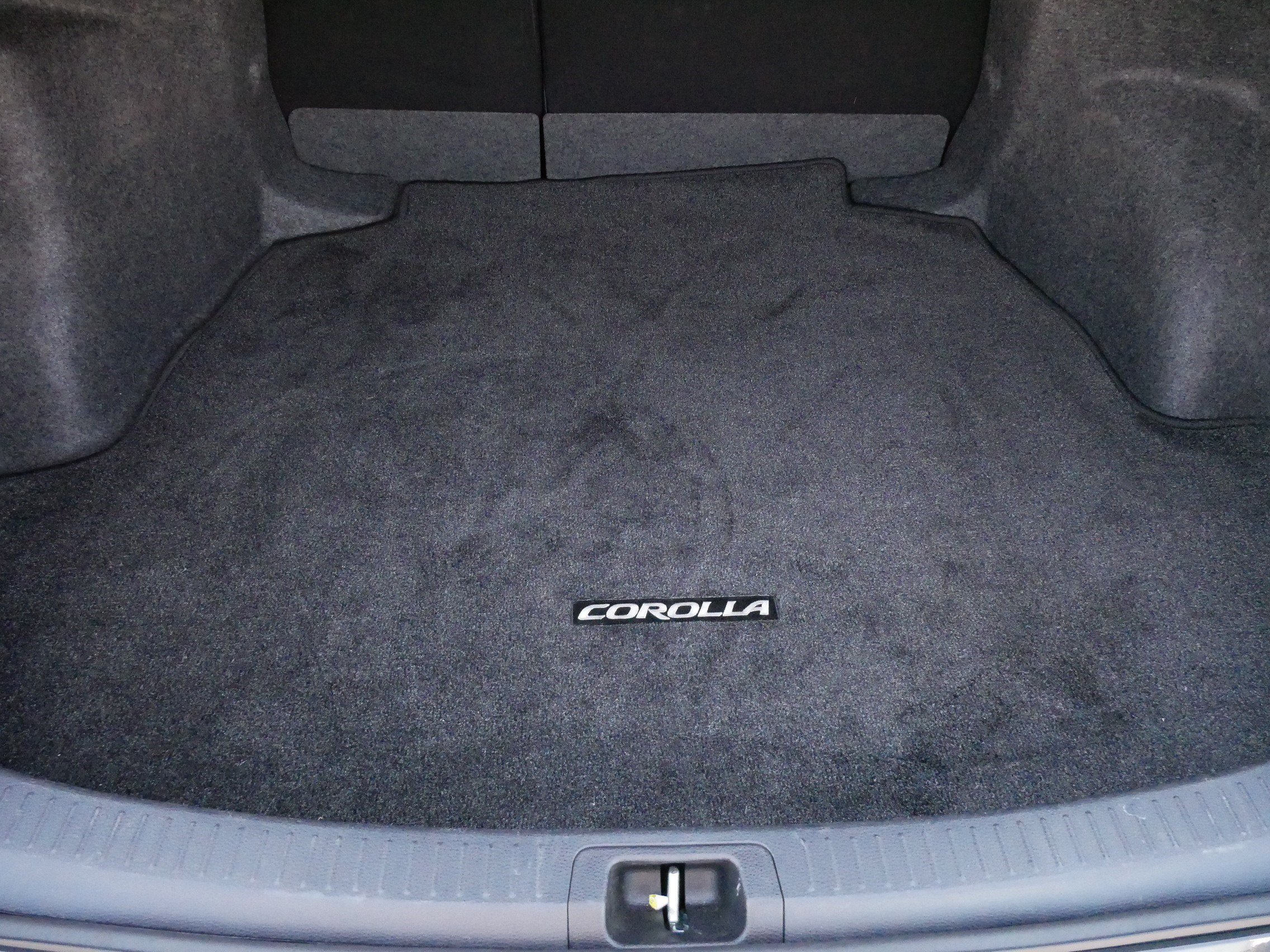 Certified Used 2025 UNDERGROUND Toyota SE image 18