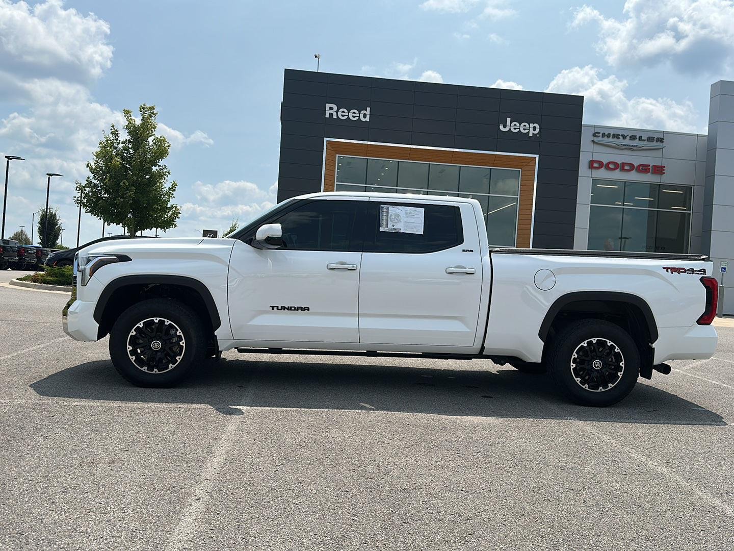 Used 2023 Toyota Tundra SR5 with VIN 5TFLA5EC4PX014737 for sale in Kansas City