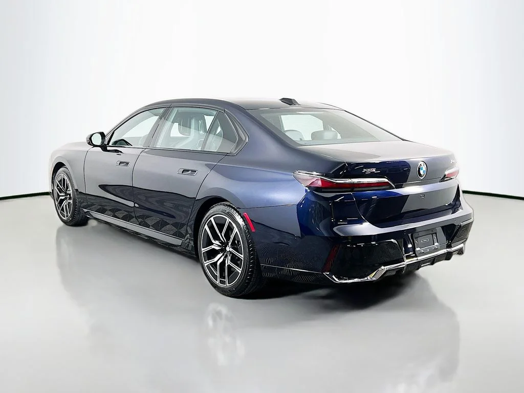 Used 2025 Carbon Black Metallic BMW 740i xDrive image 7