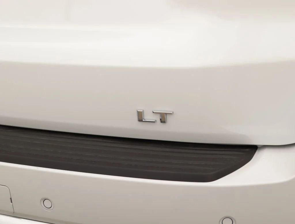 New 2026 Summit White Chevrolet LT image 40