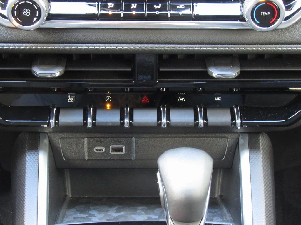 2024 Chevrolet Colorado LT - Photo 28