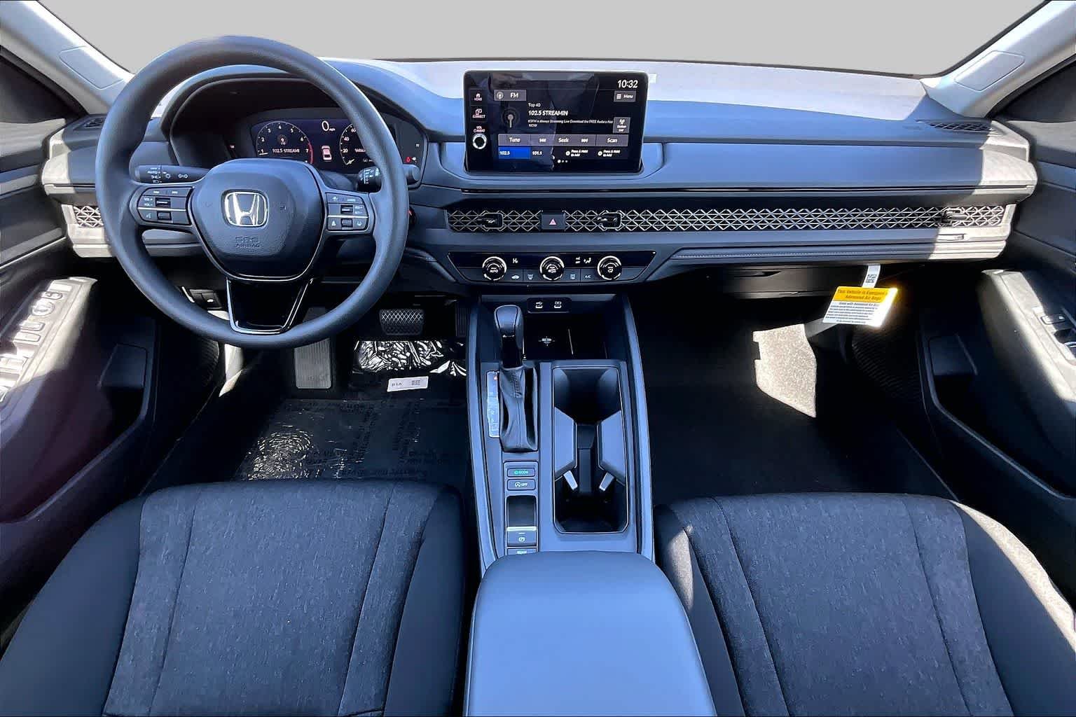 New 2026 Meteorite Gray Metallic Honda LX image 5