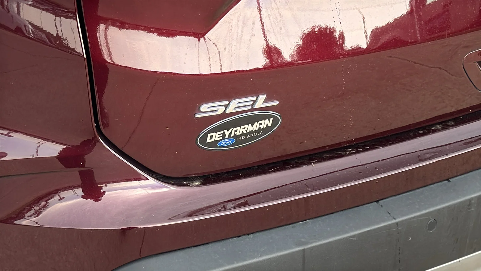 Used 2023 Red Ford SEL image 9