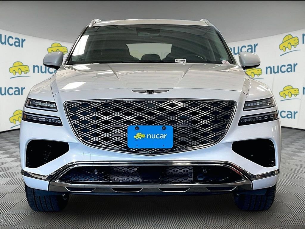 Used 2025 White Genesis 2.5T image 2