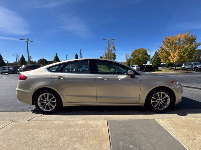 Used 2019 Gold Ford SE image 6