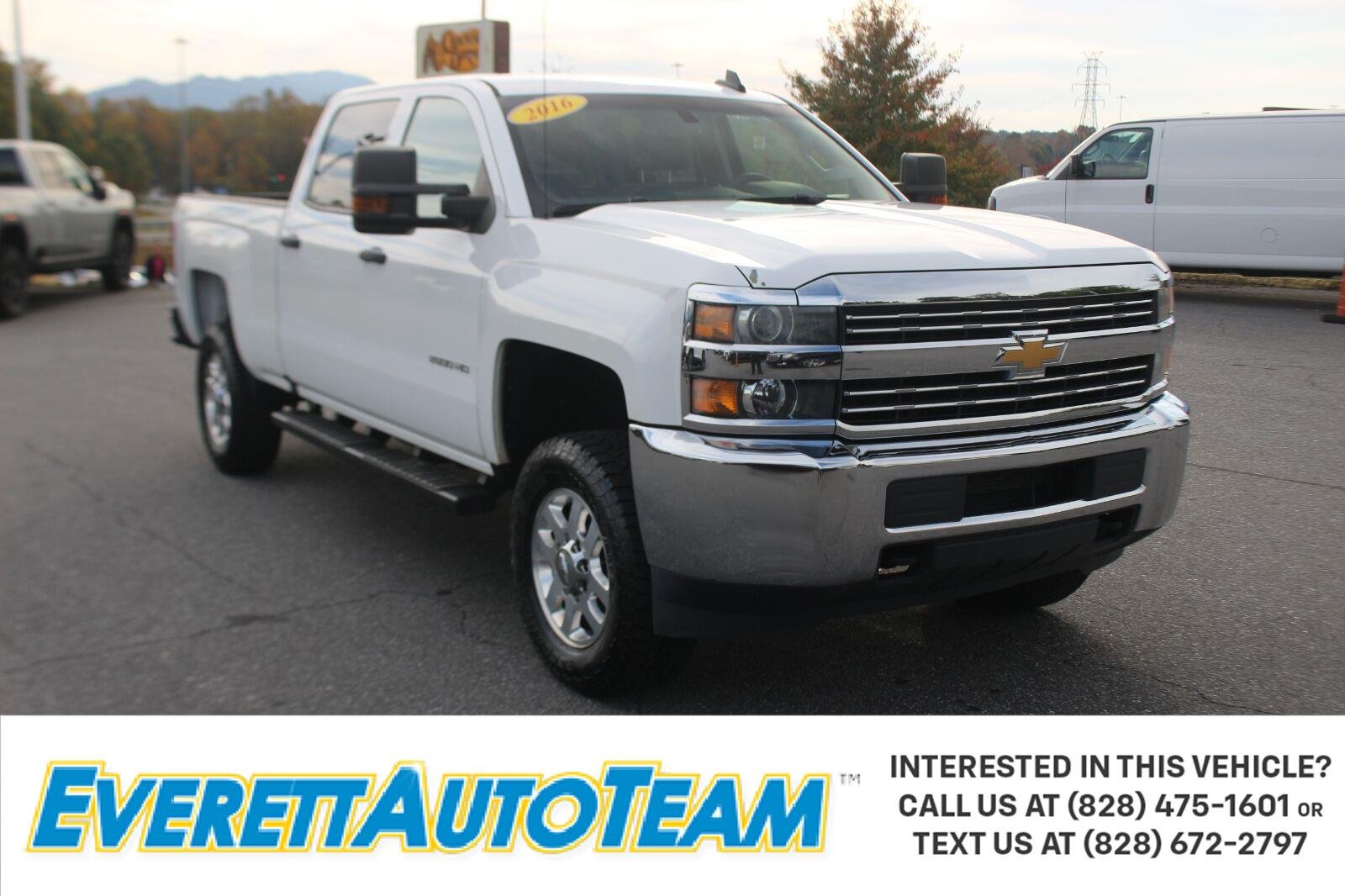 SUMMIT WHITE 2016 Chevrolet Silverado 2500HD Pickup Truck Four-Wheel Drive
