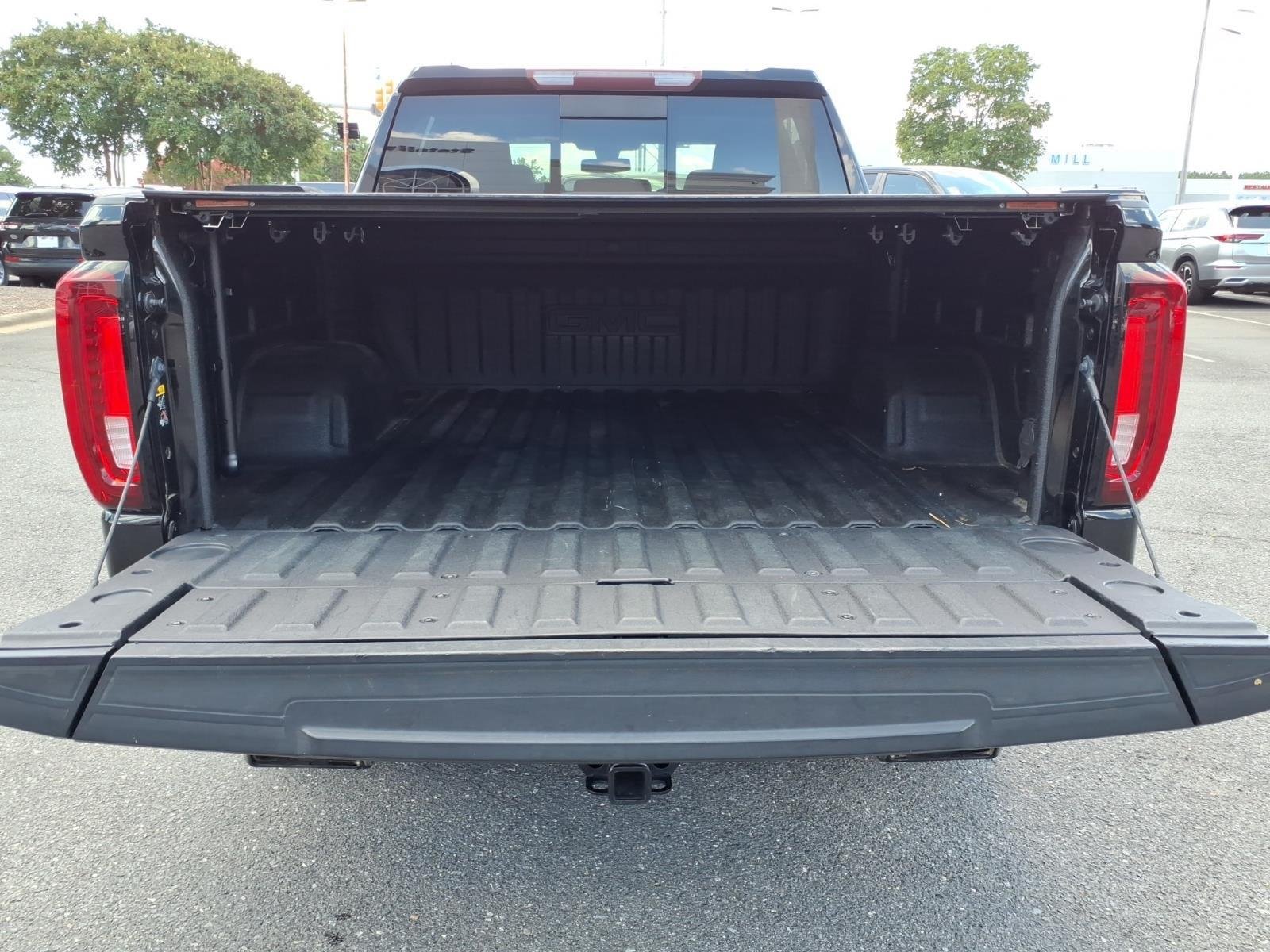 Used 2021 Onyx Black GMC SLT image 33