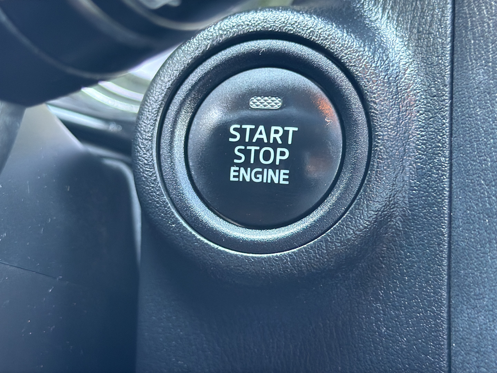 Used 2016 Red Mazda Grand Touring image 13