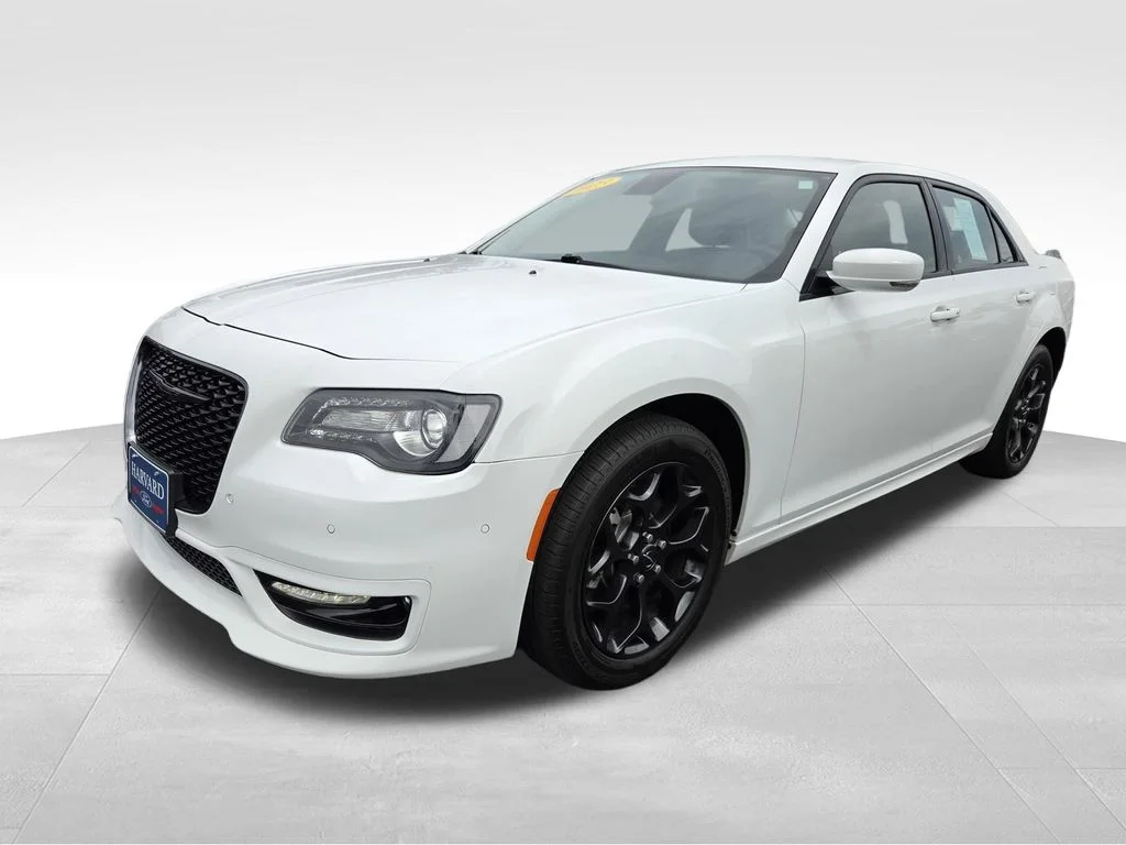 Certified Used 2023 Bright White Clearcoat Chrysler Touring image 3