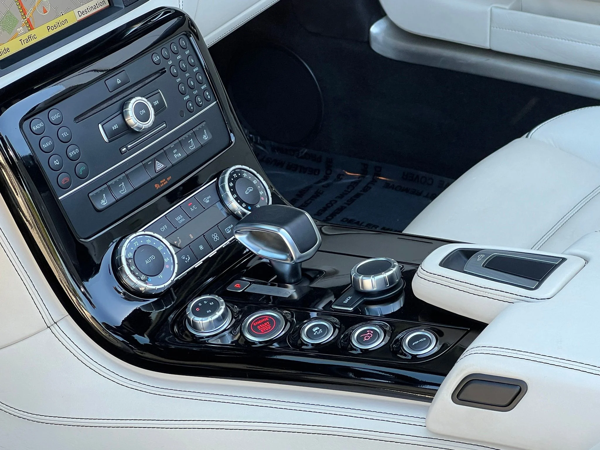 Used 2012 Silver Mercedes-Benz Base image 27
