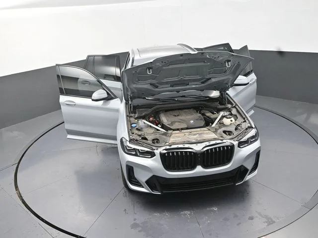Used 2024 Gray BMW xDrive30i image 40