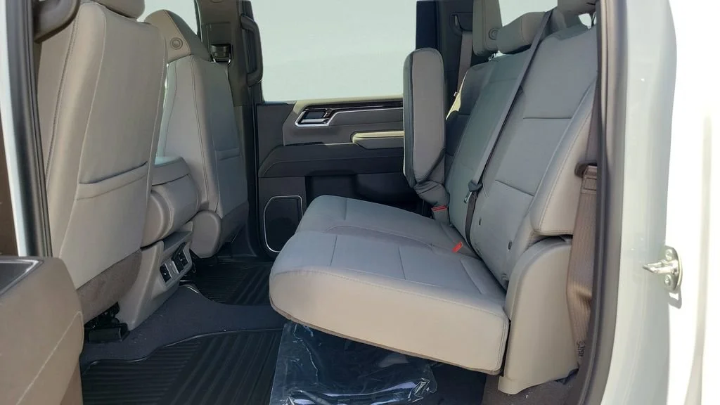 New 2026 Summit White GMC SLE image 13