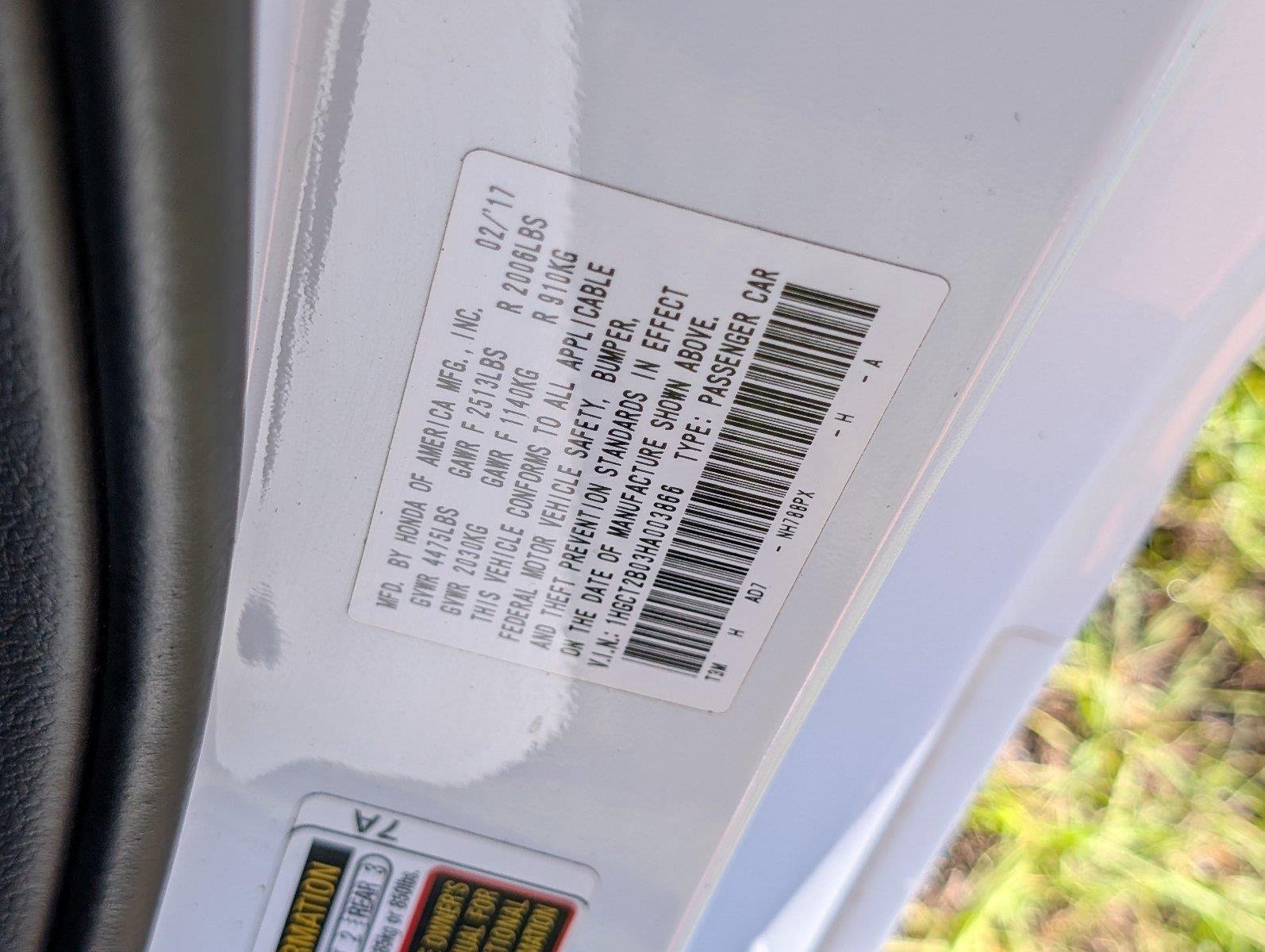Used 2017  Honda Touring image 14