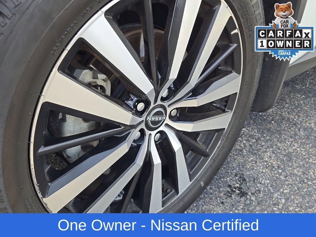 Used 2024 White Nissan Platinum image 4