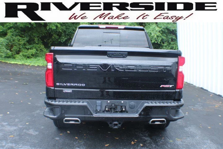 Used 2024 Black Chevrolet RST image 18