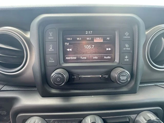Used 2020 White Jeep Unlimited Sport image 18