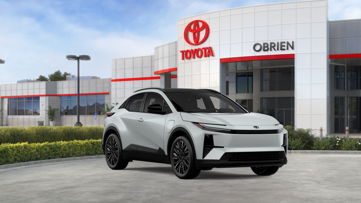 New 2026 Wind Chill Pearl Toyota XSE image 15