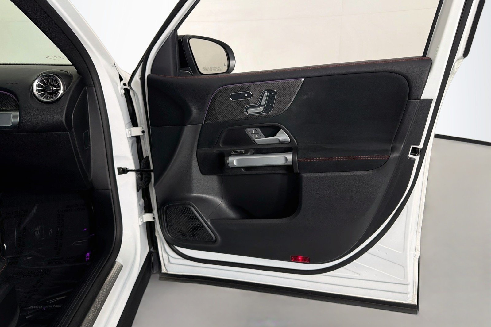 Used 2023 Polar White Mercedes-Benz 250 image 23