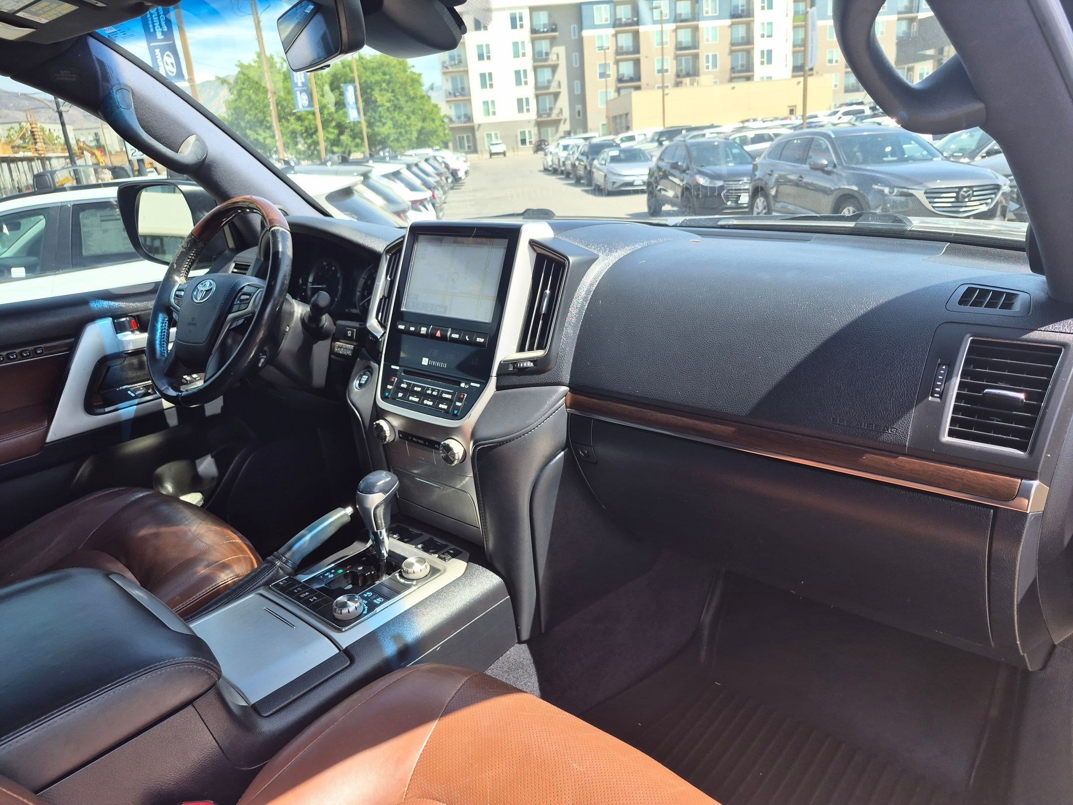 Used 2017 Midnight Black Metallic Toyota Base image 30