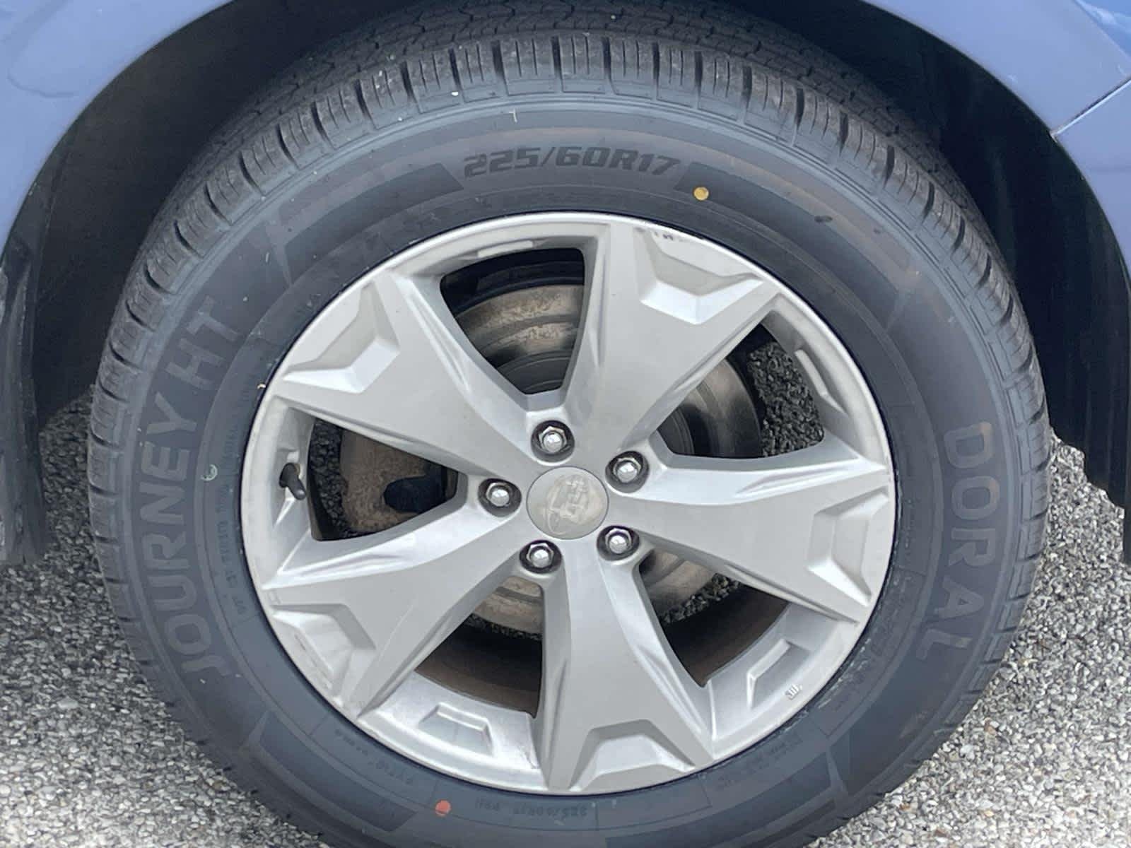 Used 2014 Marine Blue Pearl Subaru 2.5i Premium image 16