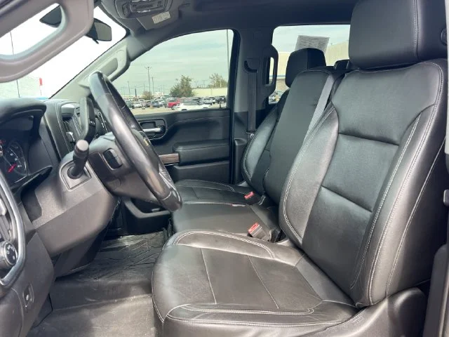 Used 2019 Red Chevrolet LT image 28