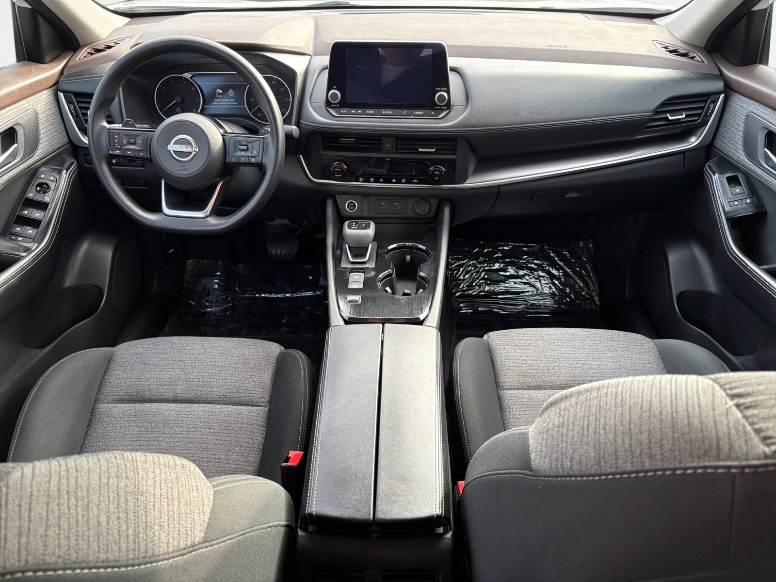 Used 2023 Pearl White Tricoat Nissan SV image 4