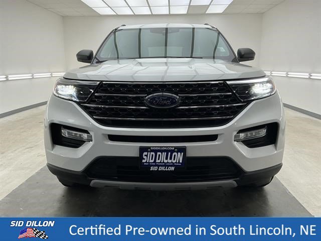 Used 2021 Star White Metallic Tri-Coat Ford XLT image 2