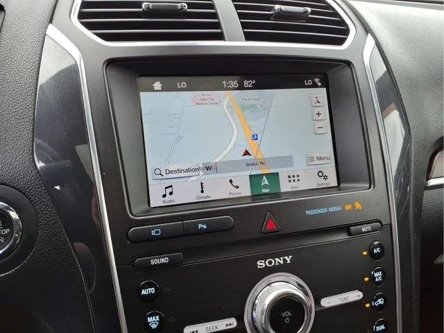 Used 2019 White Ford Limited image 23