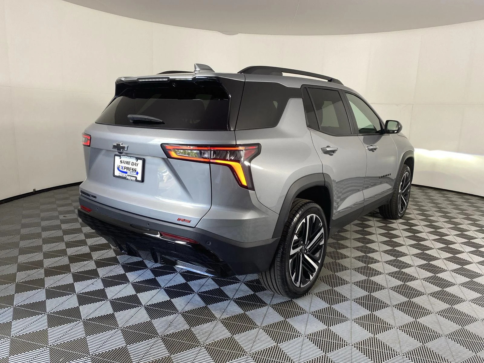 Used 2026 Sterling Gray Metallic Chevrolet AWD RS image 9