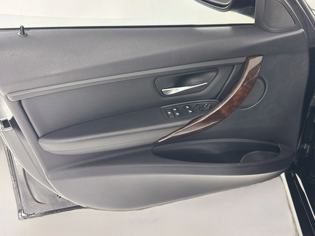 Used 2014 Jet Black BMW 328i xDrive image 16