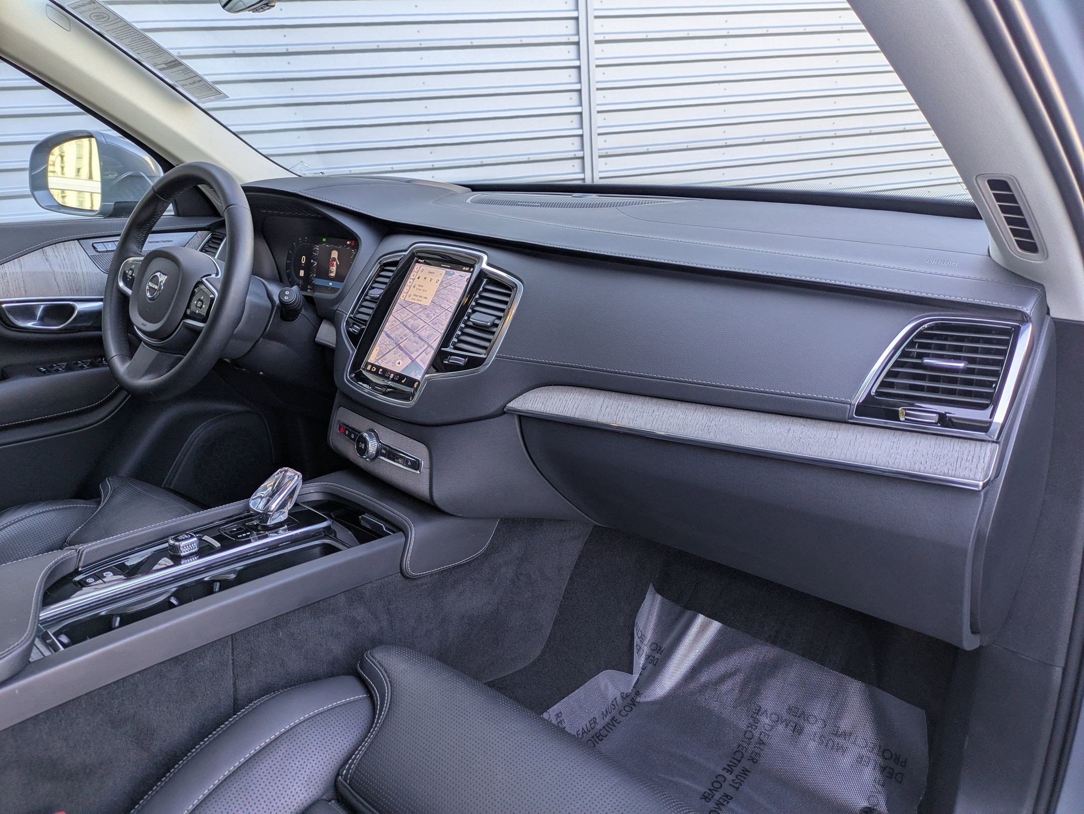 Used 2023 Thunder Gray Metallic Volvo Ultimate image 32