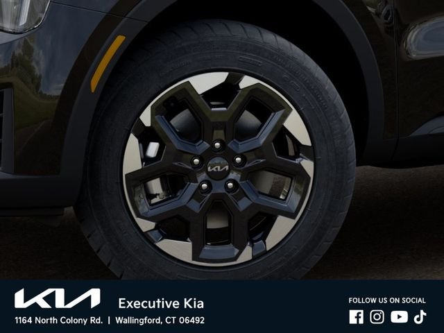 New 2026 Ebony Black Kia S image 9
