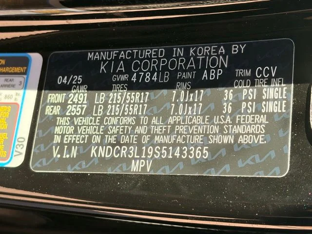 Used 2025 Black Kia Wind image 34