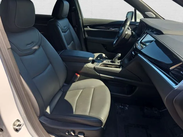 Used 2024 Crystal White Cadillac Premium Luxury image 10