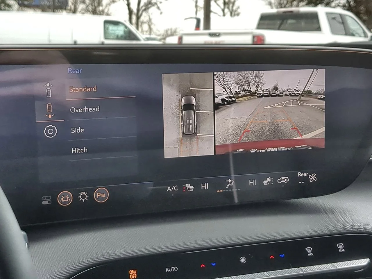 2025 Buick Enclave Preferred - Photo 15
