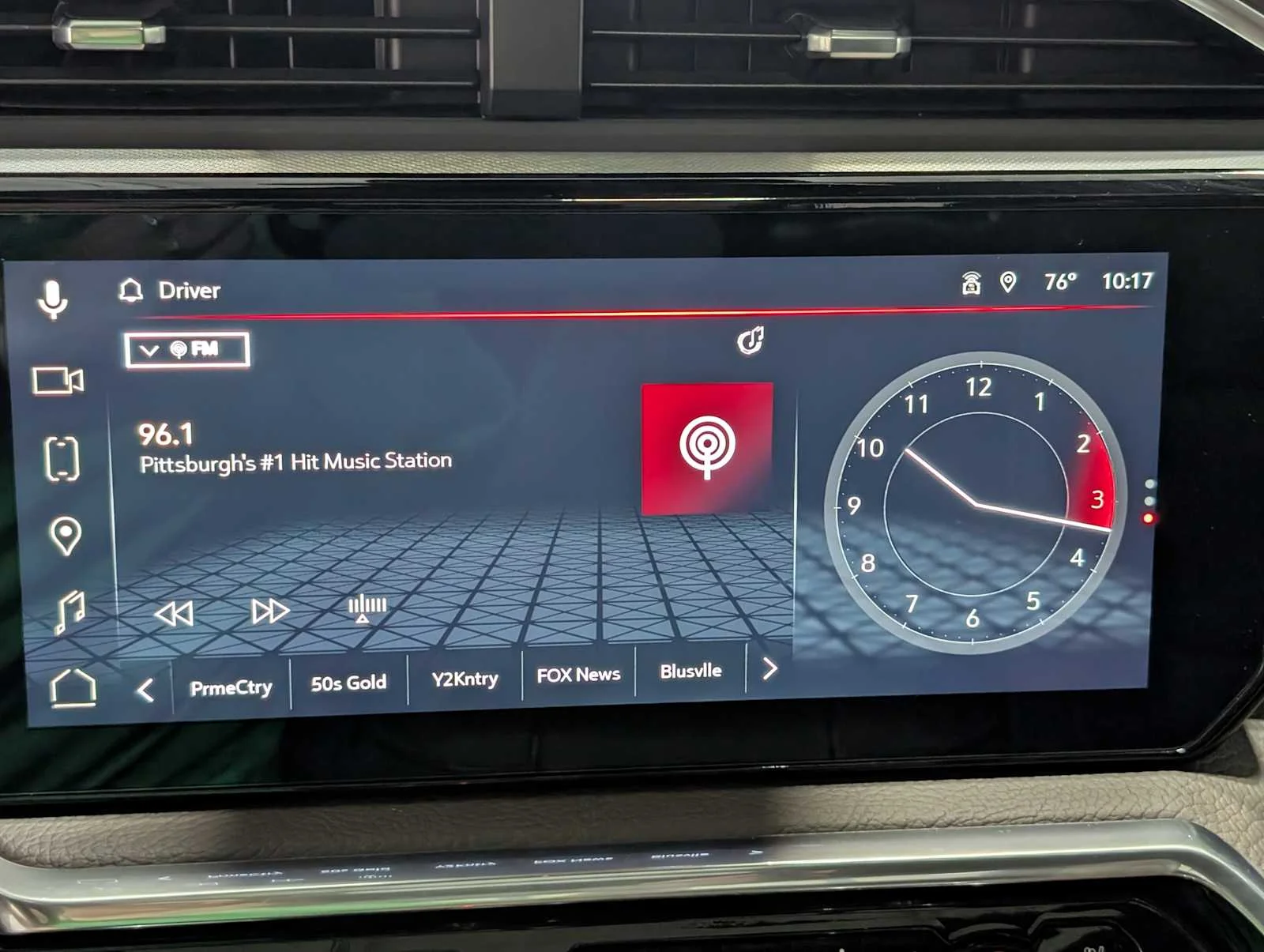 Used 2023 Onyx Black GMC Denali image 29