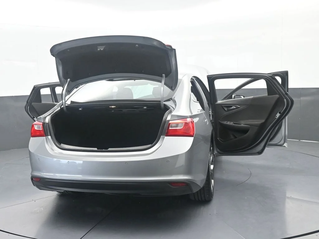 Used 2024 Sterling Gray Metallic Chevrolet LT image 70