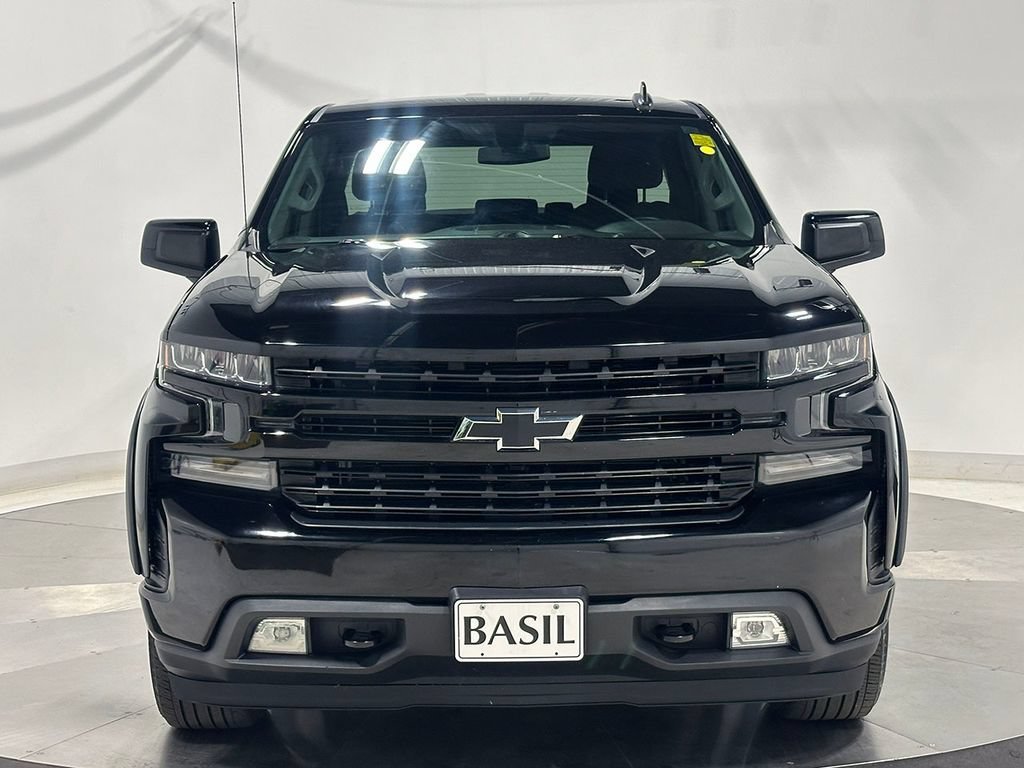 Used 2019 BLACK Chevrolet RST image 10