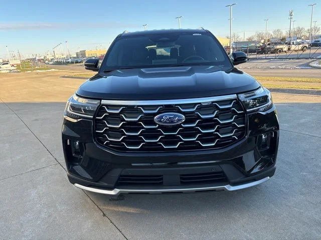 New 2026 Agate Black Metallic Ford Platinum™ image 4